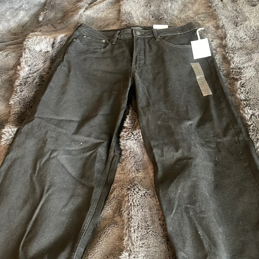 Free Assembly woman’s size 14 black full wide straight leg jeans